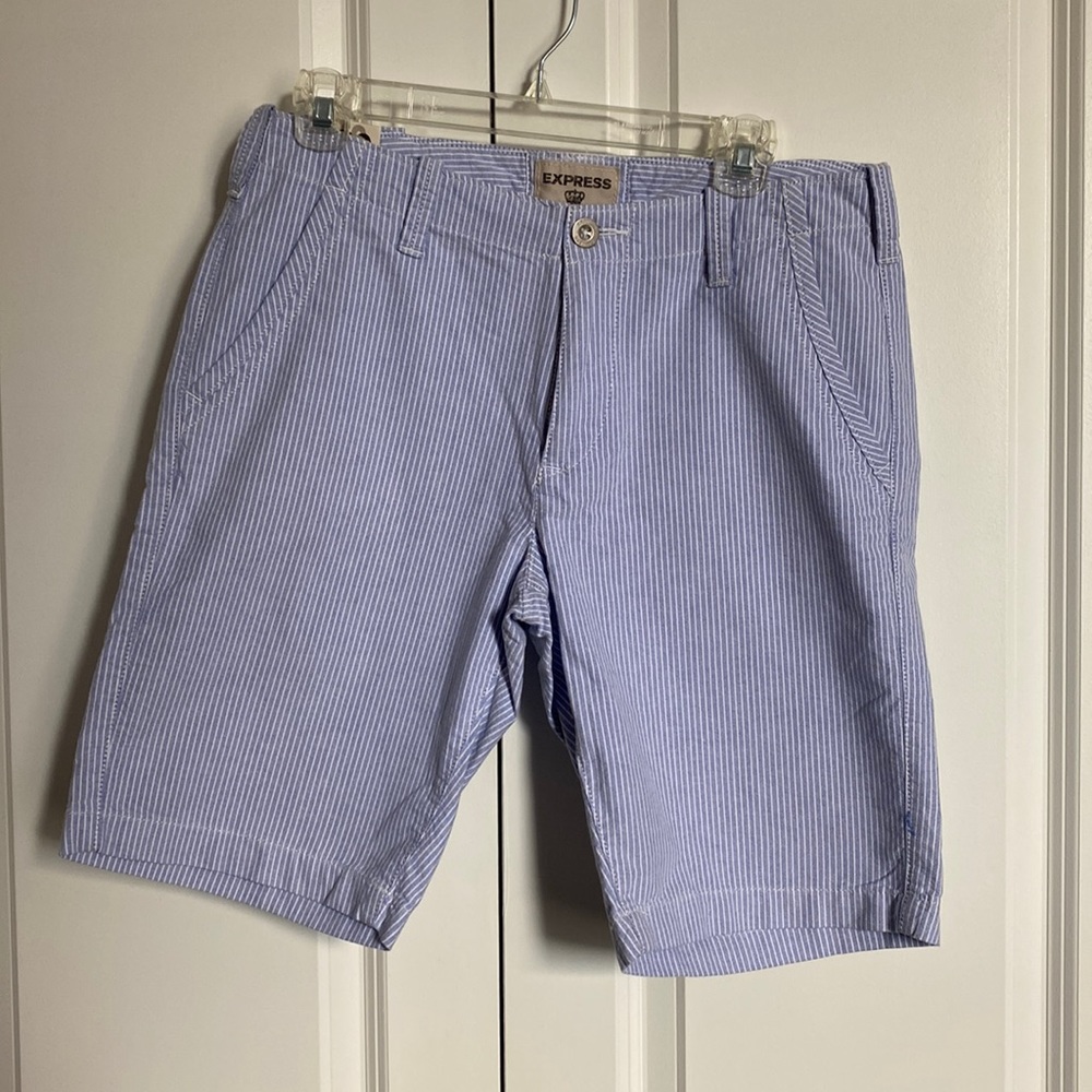 Express Men’s Classic Fit Striped Shorts